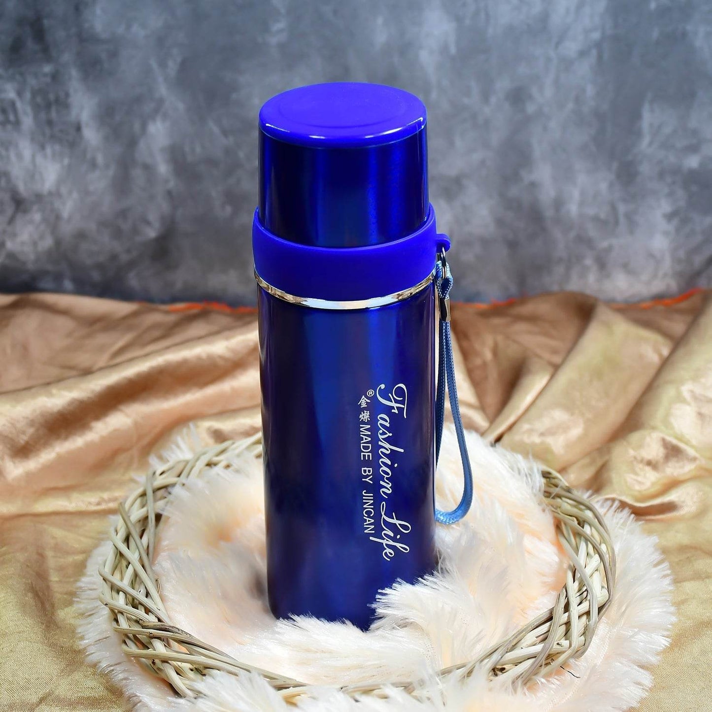1PC STAINLESS STEEL MIX BOTTLES FOR STORING WATER AND SOME OTHER TYPES OF BEVERAGES ETC. - infinityexculsivestore.com