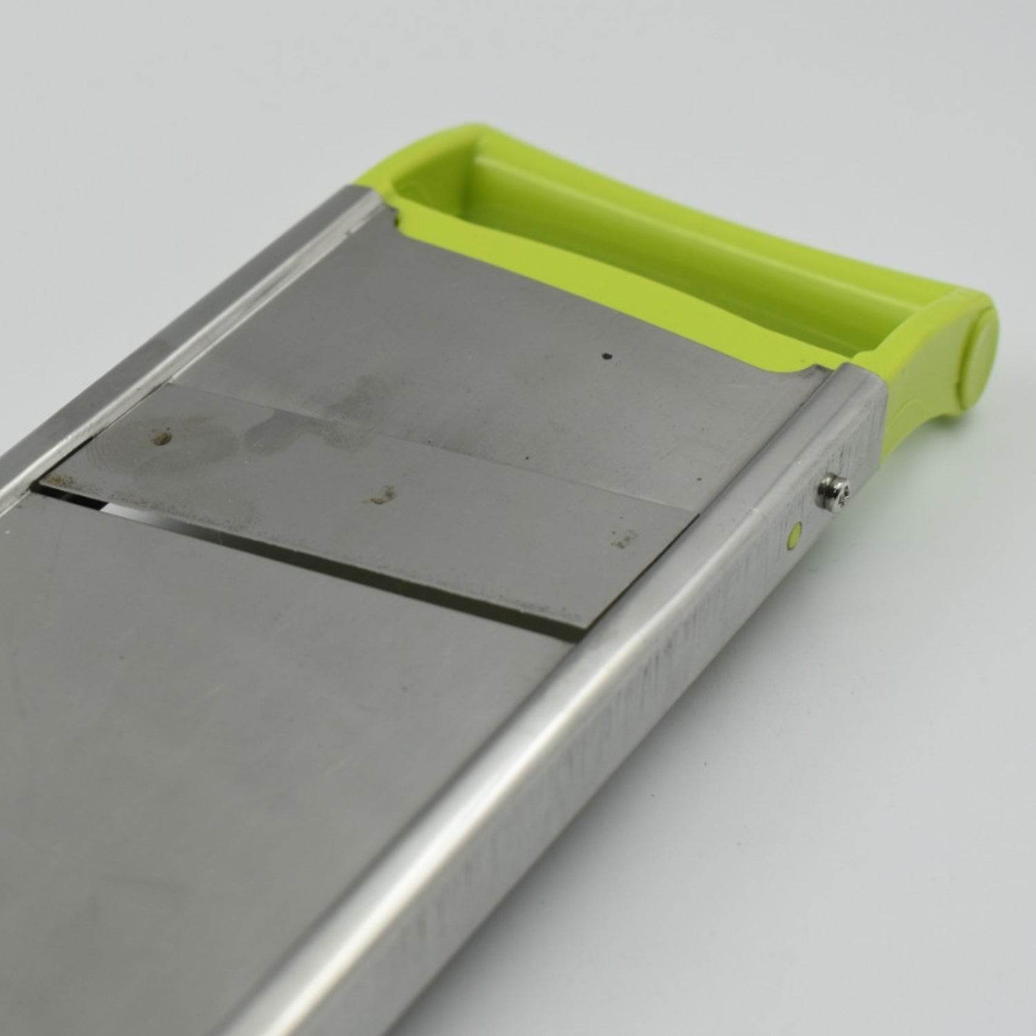 2 in 1 Potato Slicer used in all kinds of household kitchen purposes for cutting and slicing of potatoes. - infinityexculsivestore.com