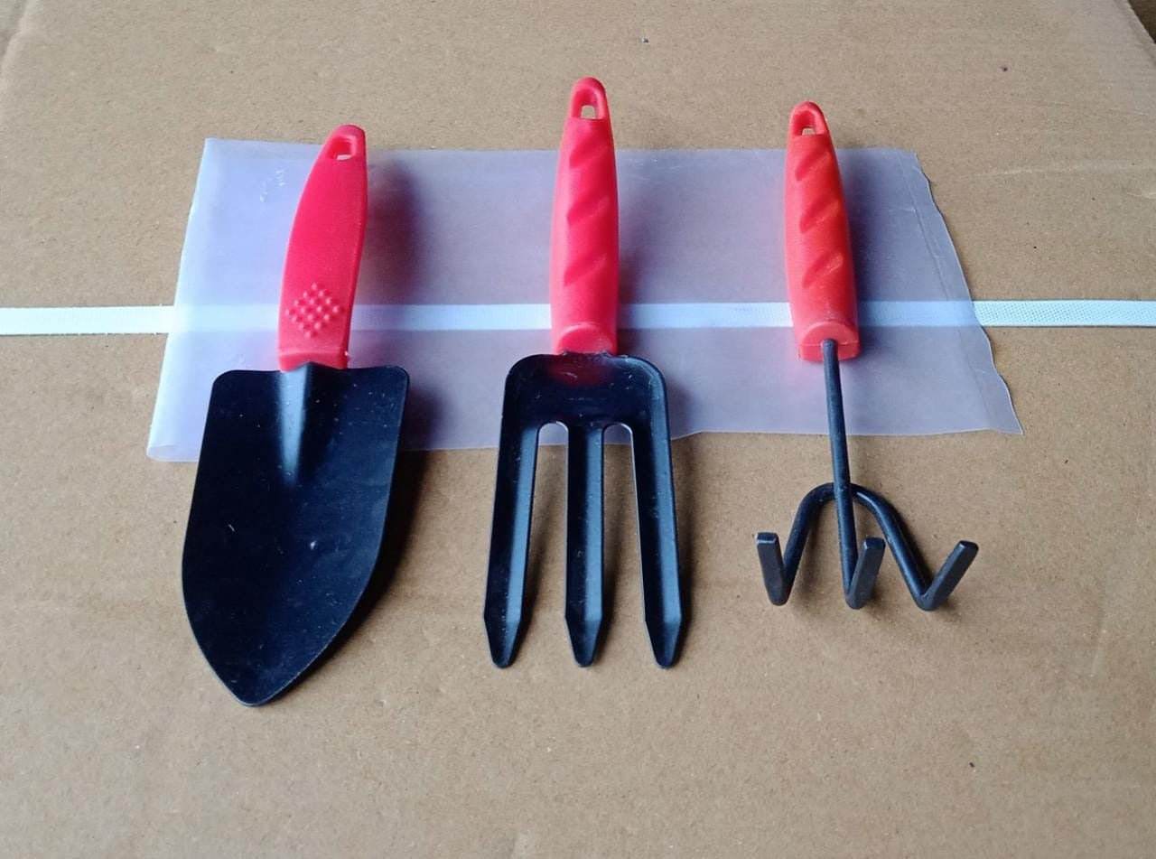 3pcs Small sized Hand Cultivator, Small Trowel, Garden Fork - infinityexculsivestore.com