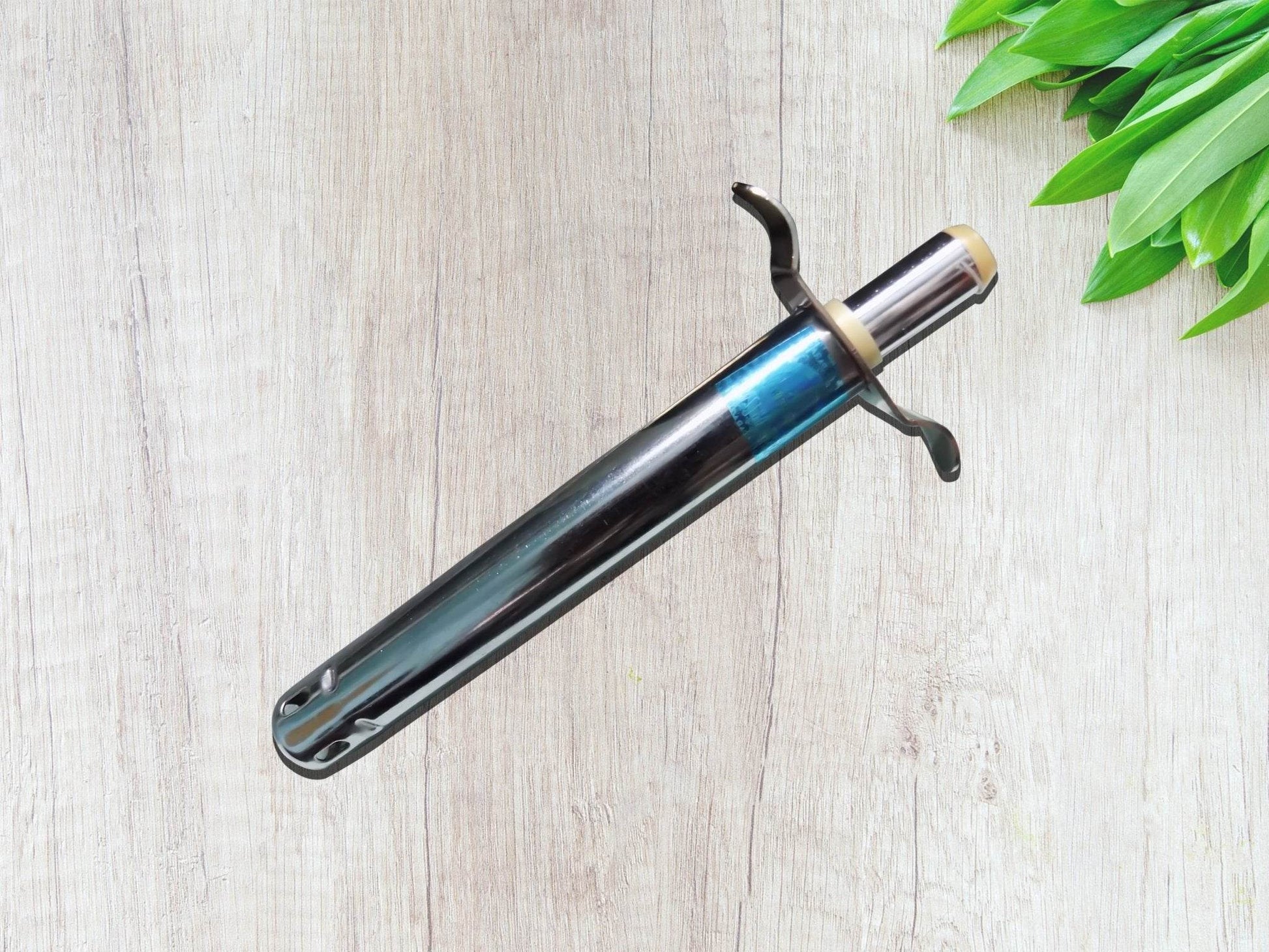 4In1 Combo - Stainless Steel Kitchen Lighter, Knife, Peeler and Smooth Grater - infinityexculsivestore.com