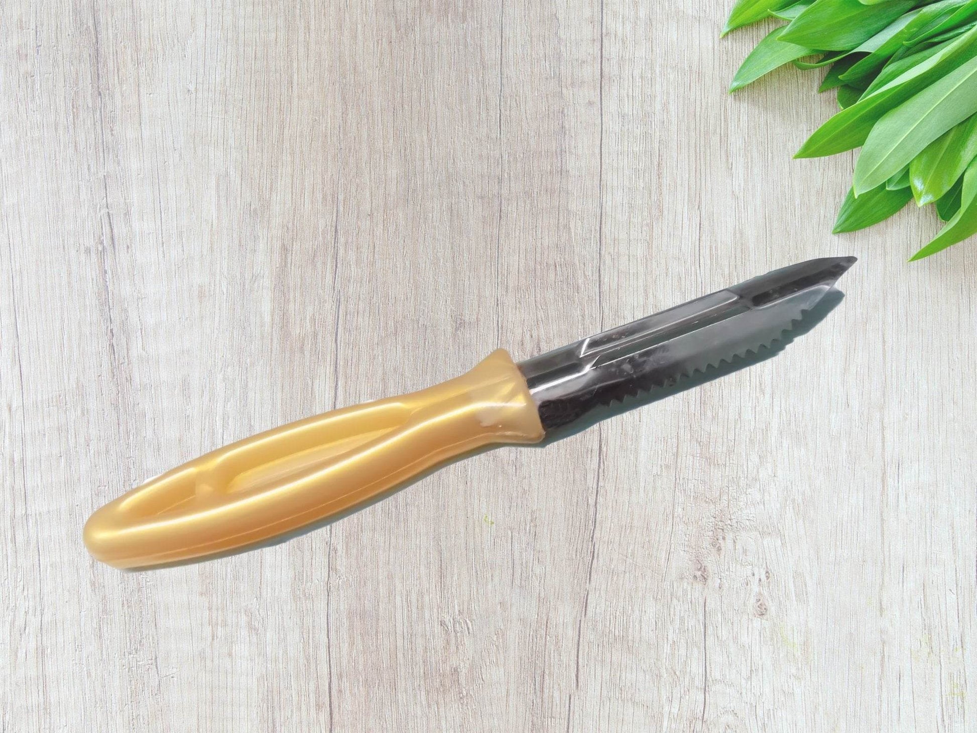 4In1 Combo - Stainless Steel Kitchen Lighter, Knife, Peeler and Smooth Grater - infinityexculsivestore.com
