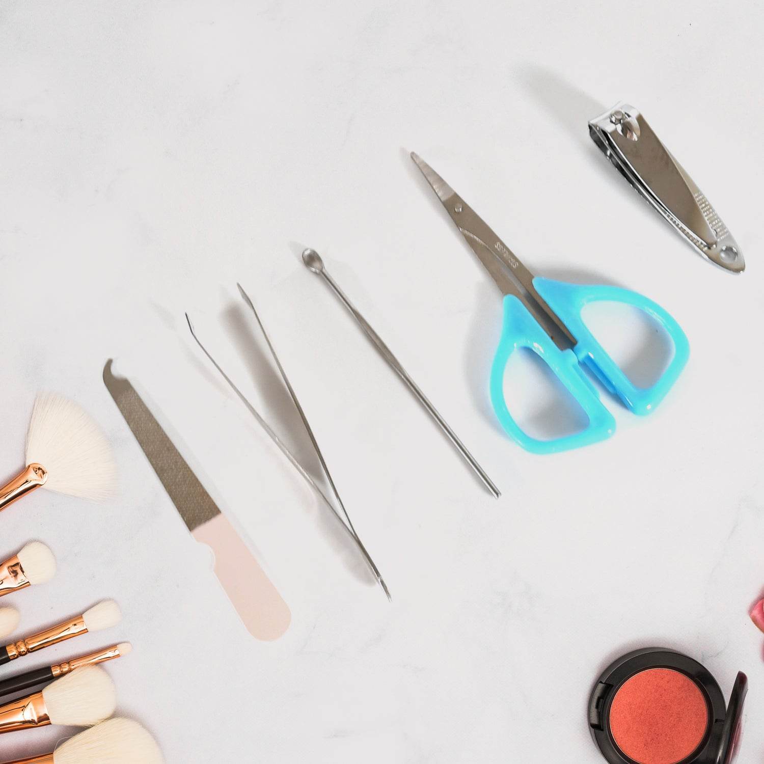 5 IN 1 Stainless Steel Professional Manicure Set, Nail Cutter For Women, Nail Scissors, Luxury Grooming Kit - infinityexculsivestore.com
