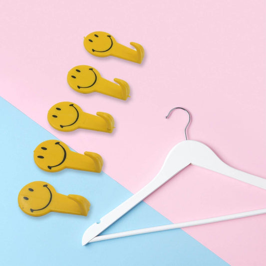 5 PC ADHESIVE HOOK FOR HOLDING STUFFS,KEY AND OTHER ITEMS - infinityexculsivestore.com