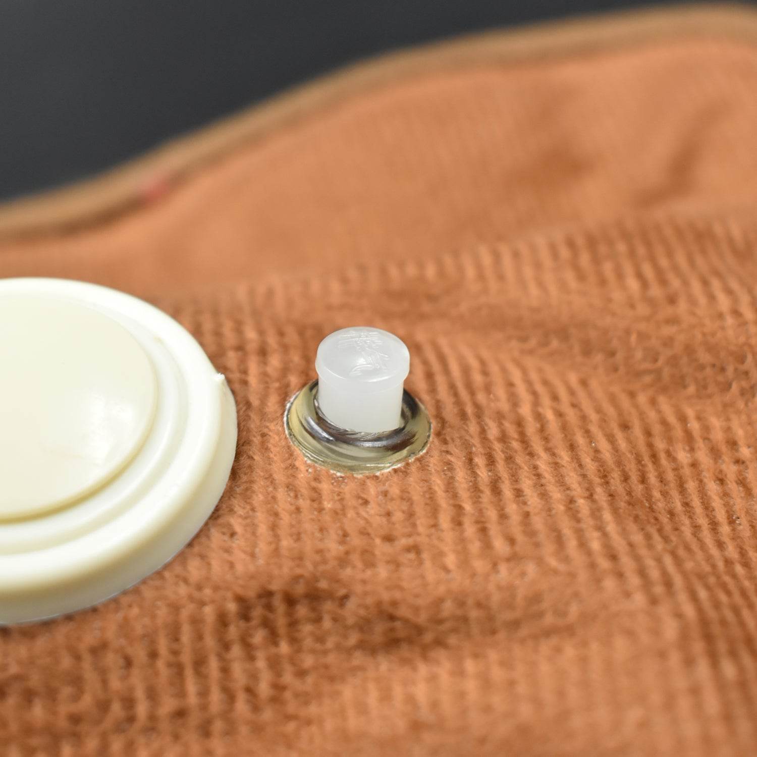 5 Pc Hot Water Bag in Water Stopper used as a stopper while injecting nails on walls etc. - infinityexculsivestore.com