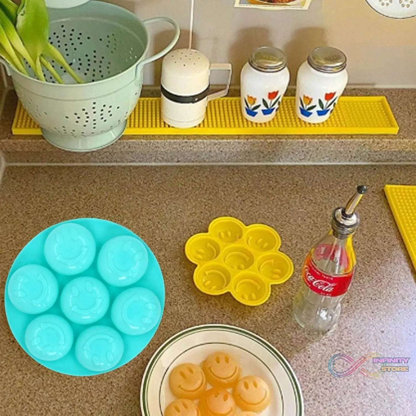 7cavity smiley shape chocolate mold tray cake baking mold Flexible silicone chocolate making tool - infinityexculsivestore.com