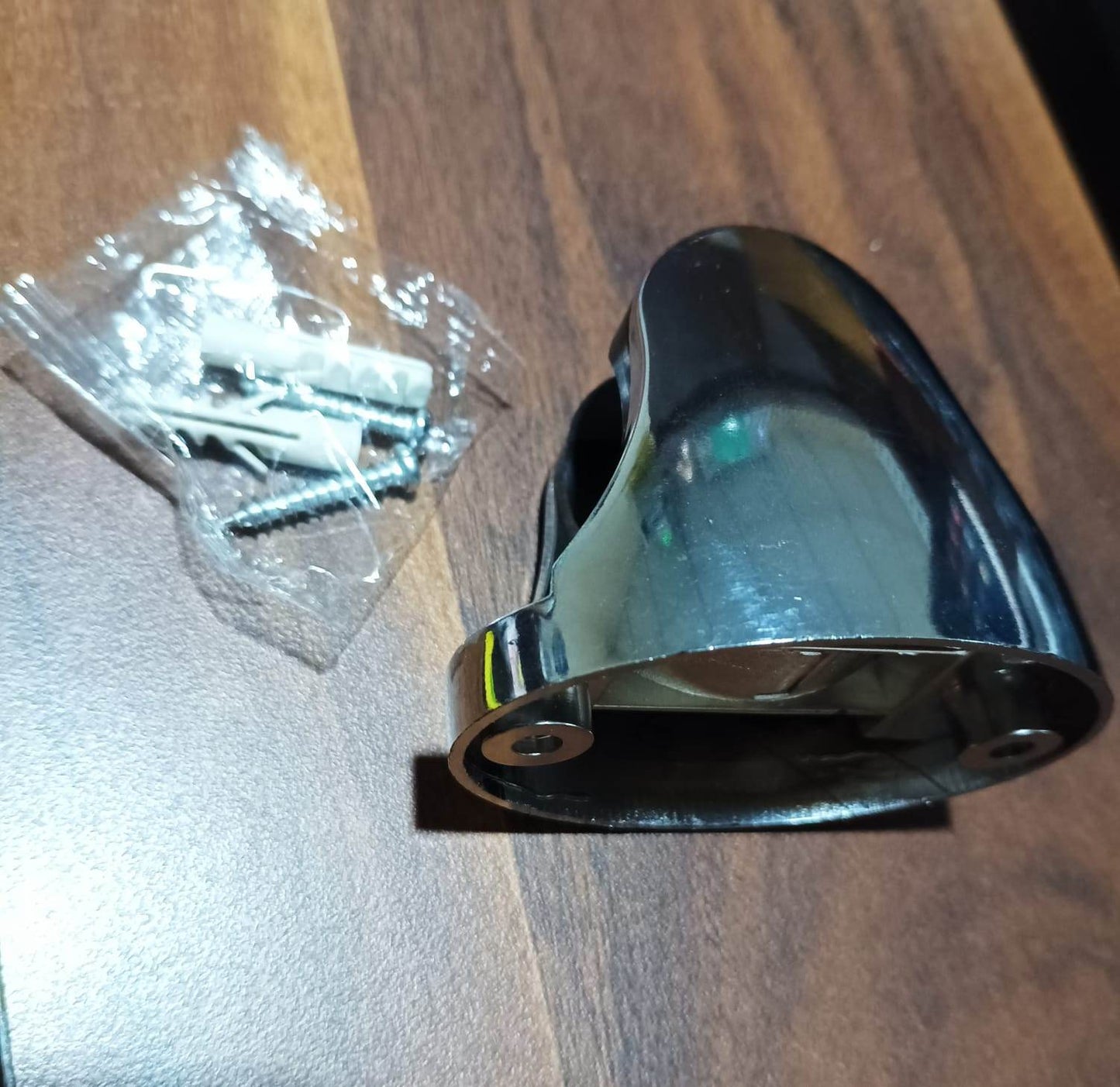 ADJUSTABLE HAND SHOWER HOLDER WITH FIXING SCREWS ADJUSTABLE BRACKET FOR BATHROOM (Loose) - infinityexculsivestore.com