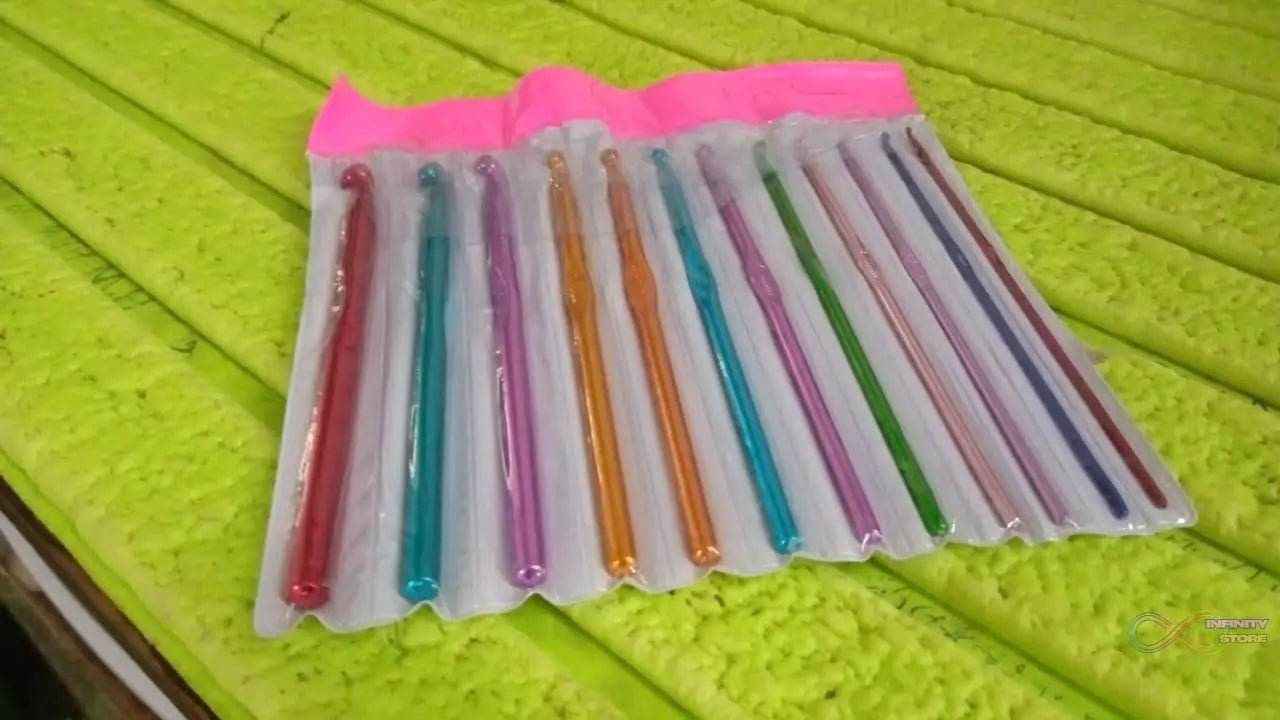 Aluminium Multicolor Knitting Needles, Crochet Kit (12 Pcs Set) - infinityexculsivestore.com