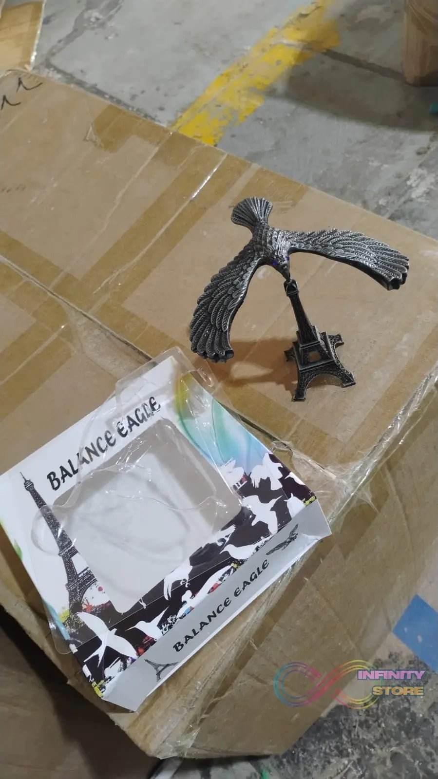Balancing Bird Metal Eiffel Tower Statue Balance Eagle Toy (1 Set) - infinityexculsivestore.com