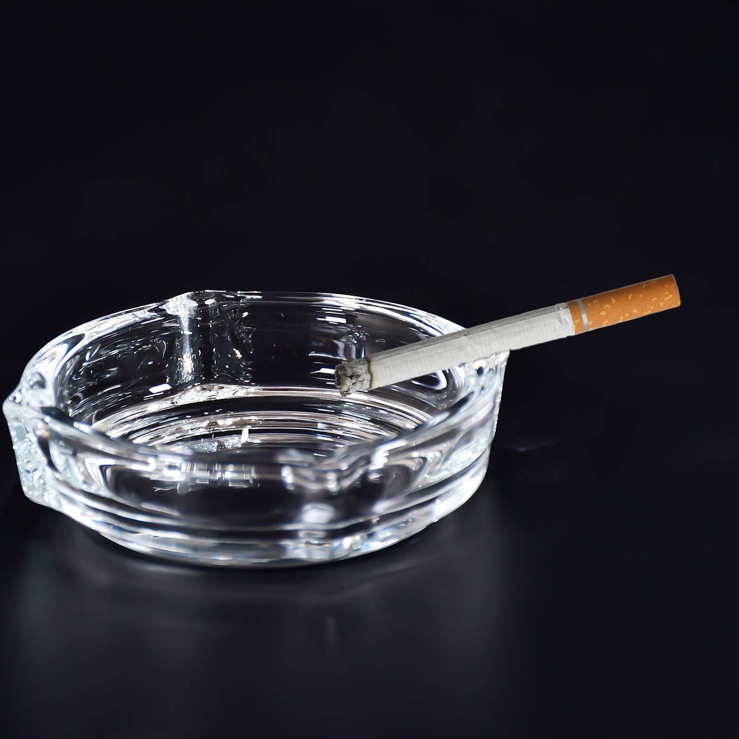 Brunswick Crystal Glass Ashtray for Home & Office - infinityexculsivestore.com