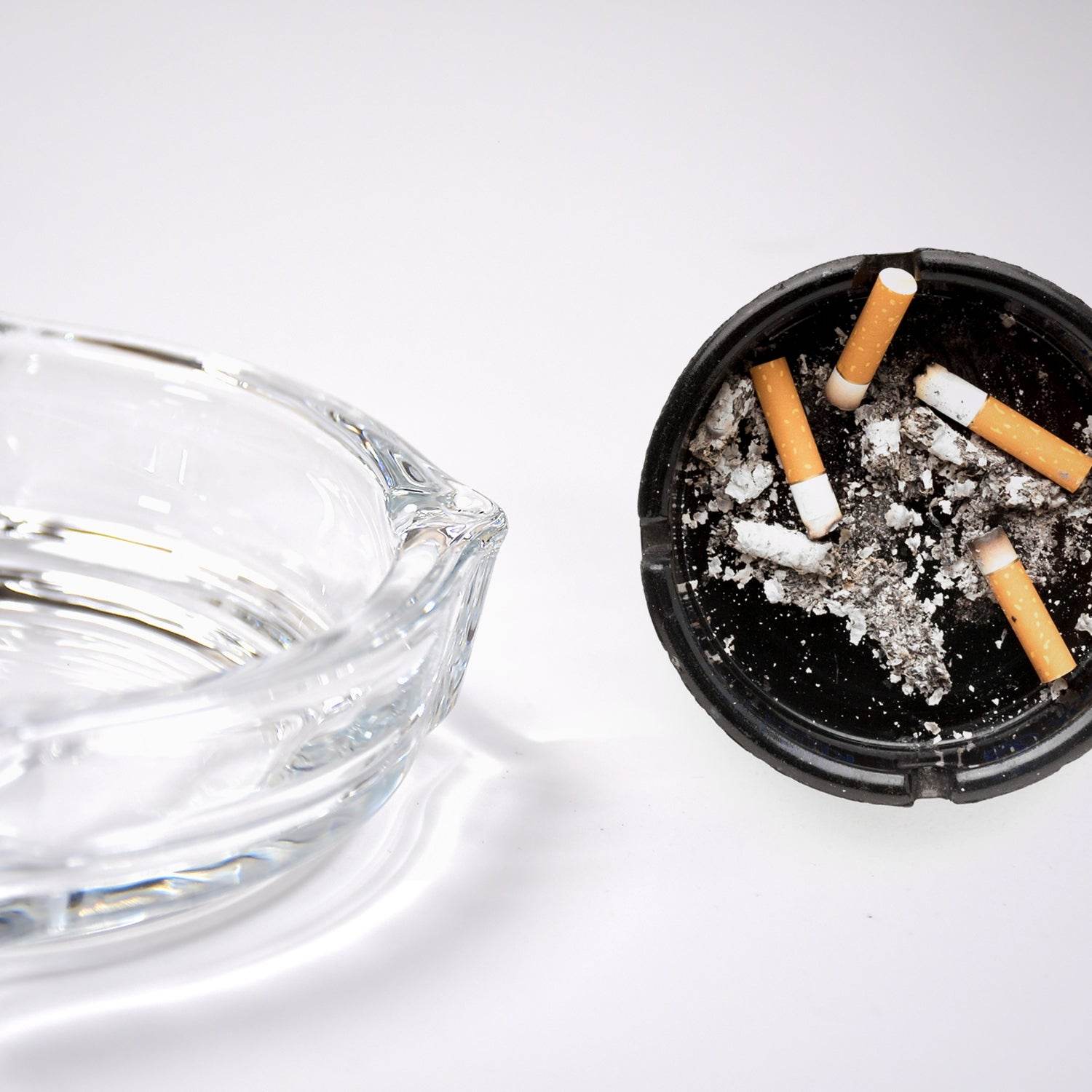 Brunswick Crystal Glass Ashtray for Home & Office - infinityexculsivestore.com
