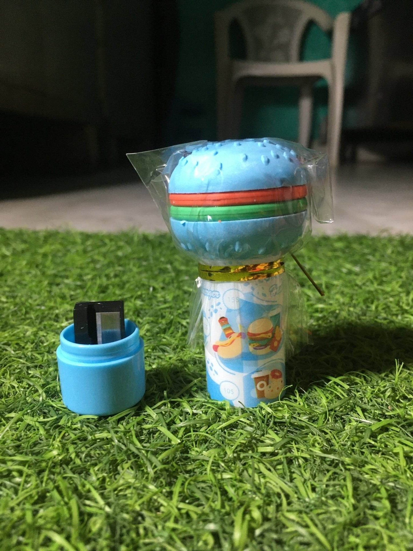 Burger Shape 3D Erasers Cum Sharpener Birth Day Return Gift Party Idea for Kids Birthday (Pack of 06 Pcs) - infinityexculsivestore.com