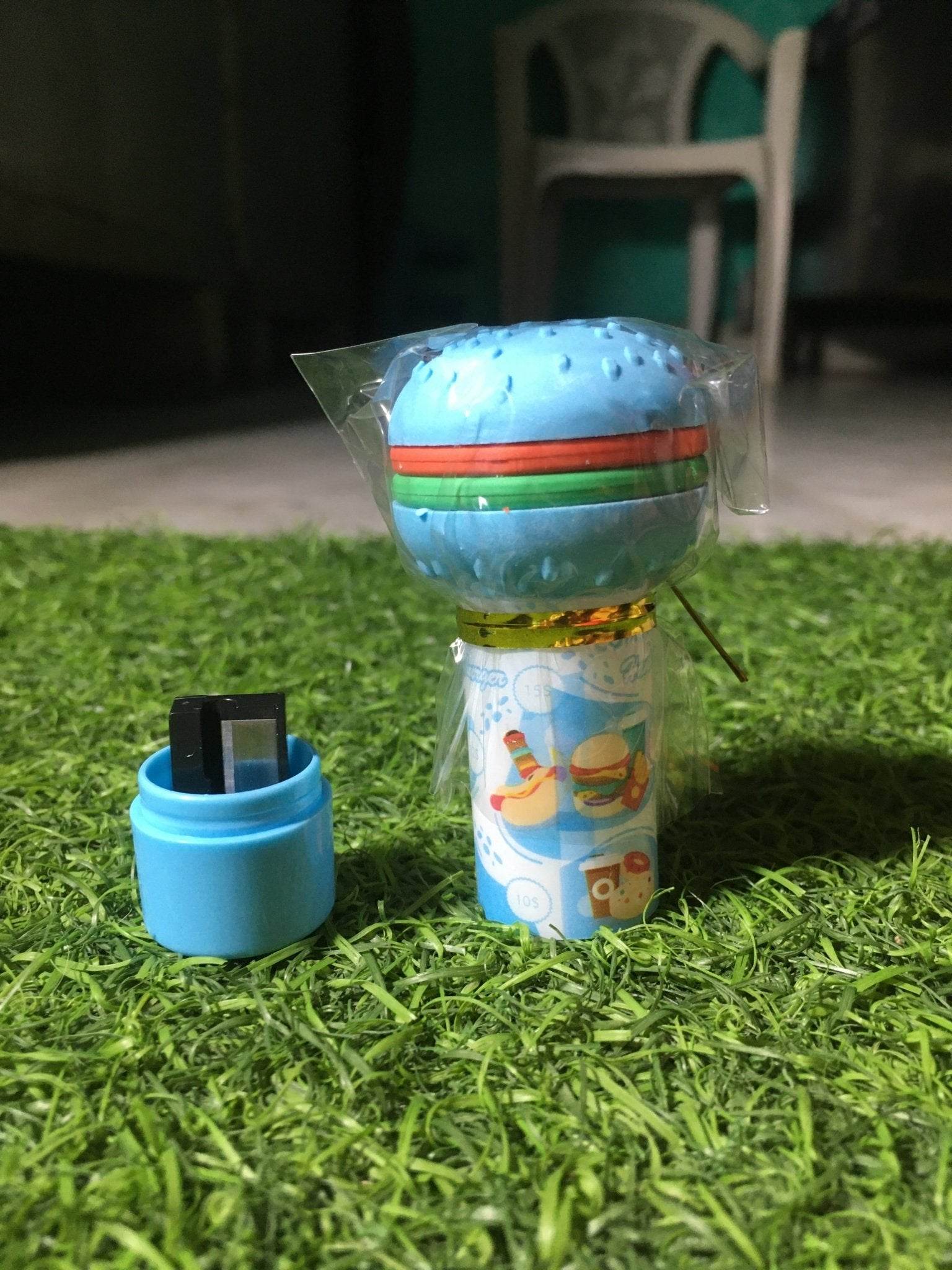 Burger Shape 3D Erasers Cum Sharpener Birth Day Return Gift Party Idea for Kids Birthday (Pack of 06 Pcs) - infinityexculsivestore.com