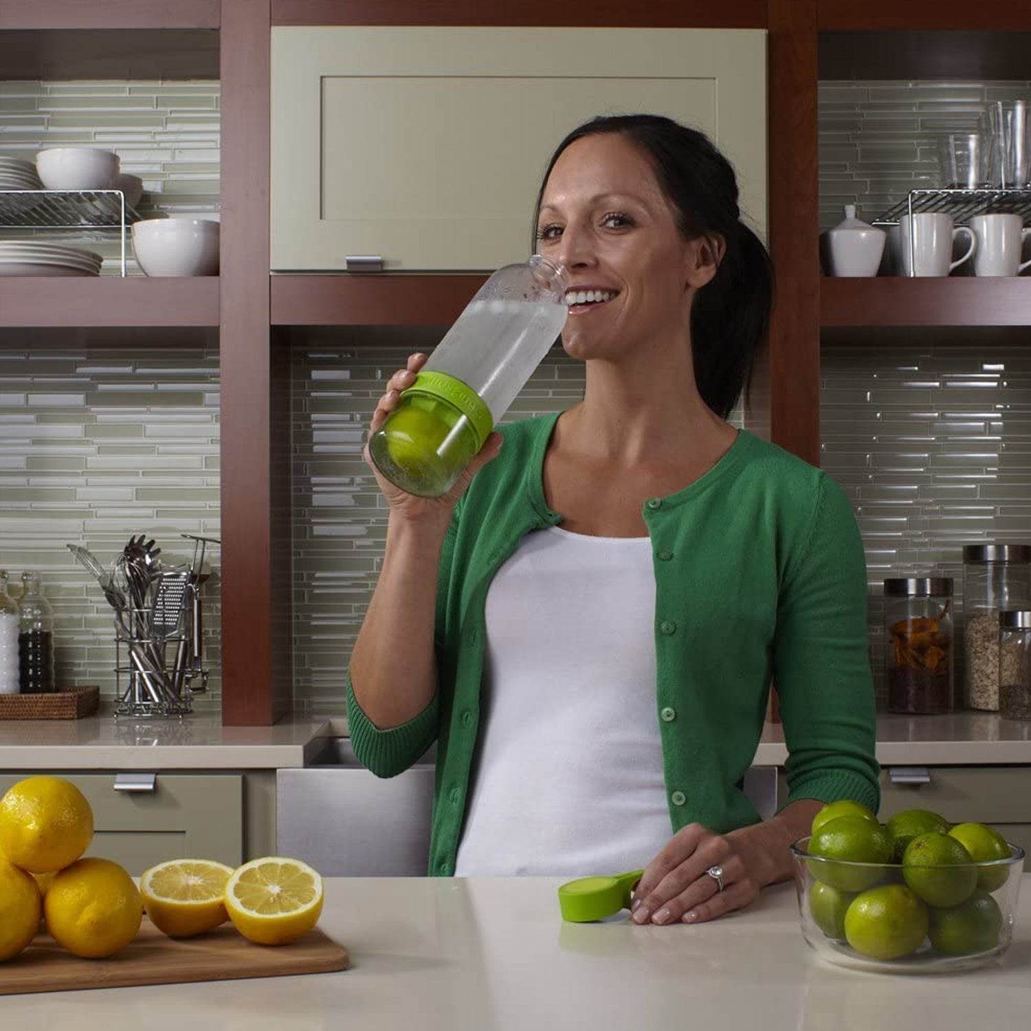 CITRUS JUICER BOTTLE INSTANT JUICE SPORTS BOTTLE JUICE MAKER INFUSER BOTTLE - infinityexculsivestore.com