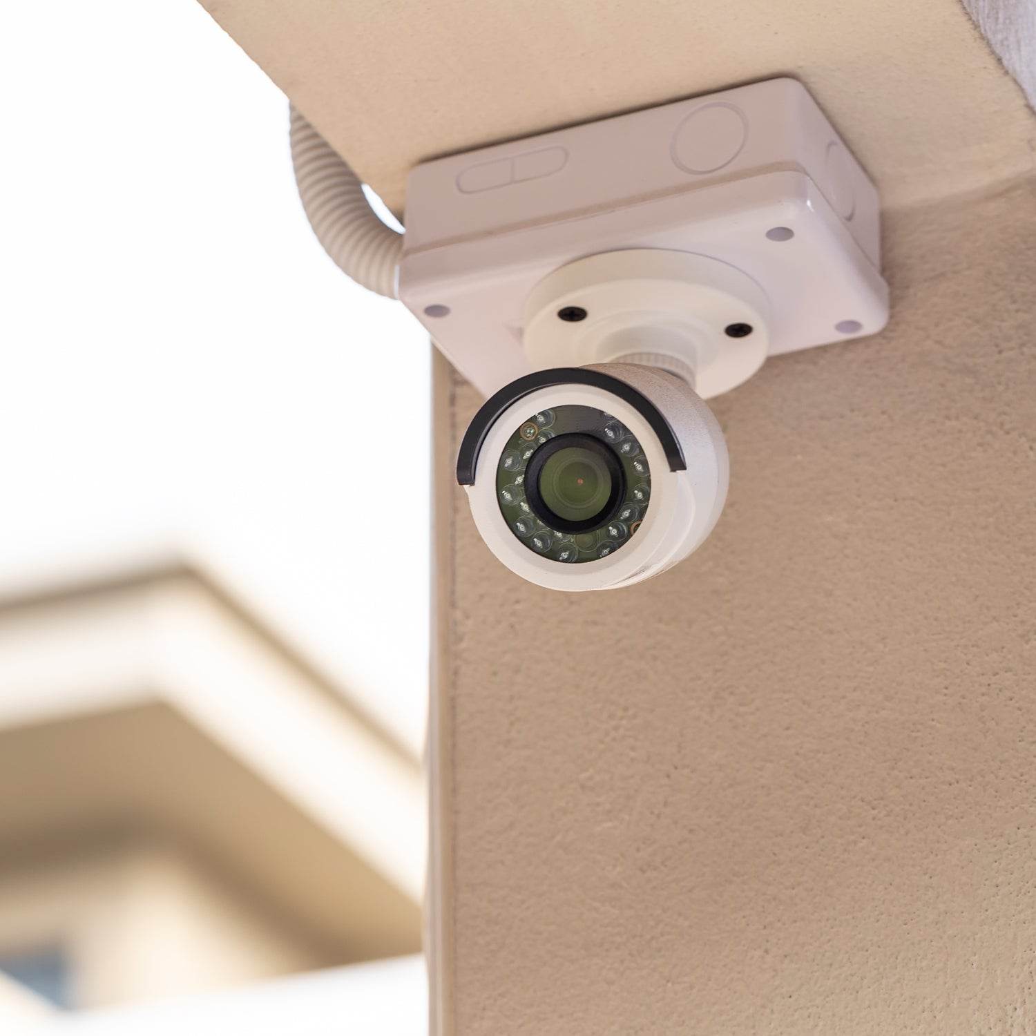 Camera Mounting Box used for storing camera which helps it from being comes in contact with damages. - infinityexculsivestore.com
