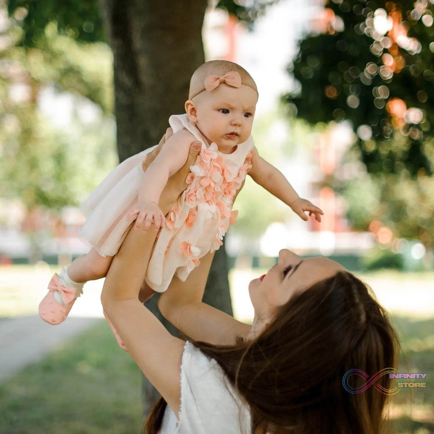 Champs Travel Diapers (Small, 10 Pcs): Leakproof, Soft & Dry, Baby Diaper Pants - infinityexculsivestore.com