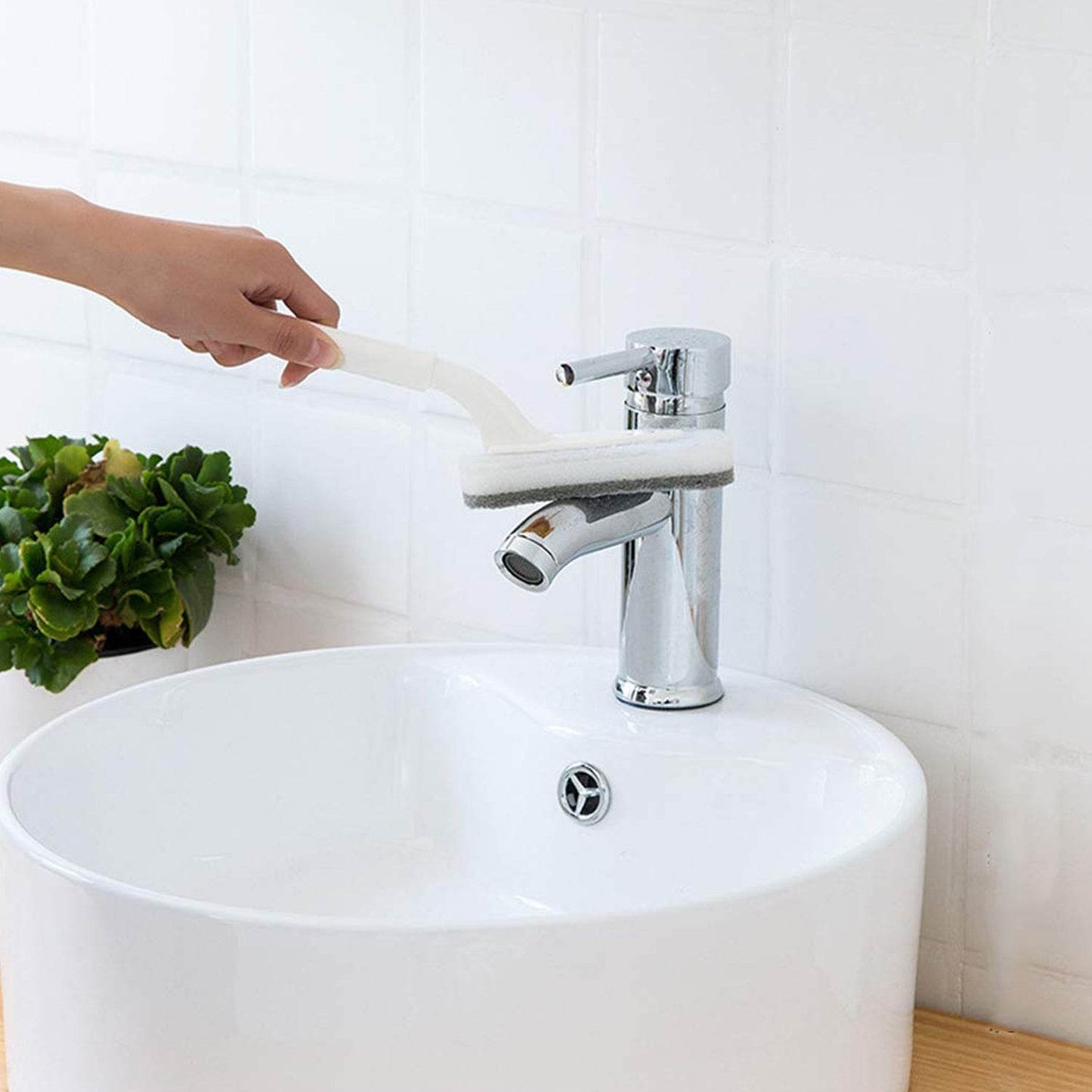 Cleaning Brush Creative Triangle Kitchen Brush Bathroom Cleaning Tool Cleaning Brush - infinityexculsivestore.com