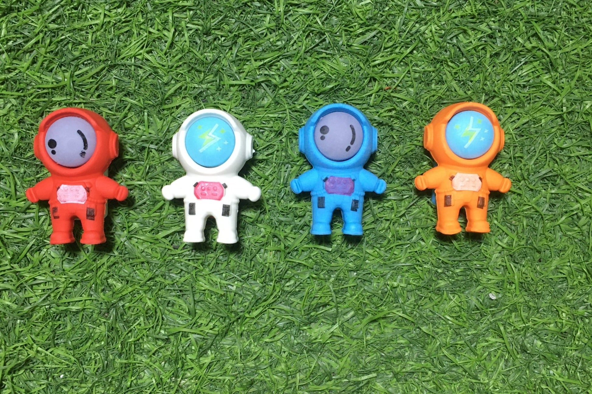 Colorful and Cute Astronaut Eraser for kids (Pack of 4) - infinityexculsivestore.com