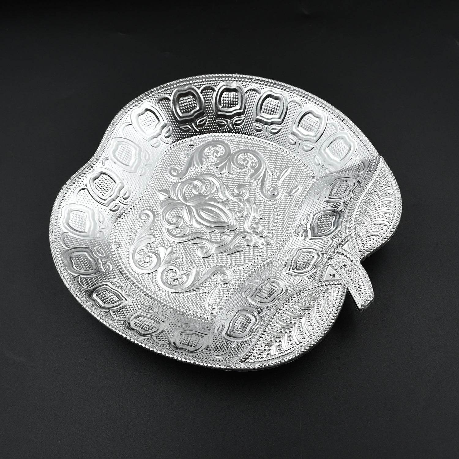 DECORATIVE MUKHWAS SERVING TRAY SERVING MUKHWAS PLATE FANCY TRAY DRY FRUIT SERVING TRAY (1 Pc Set) - infinityexculsivestore.com