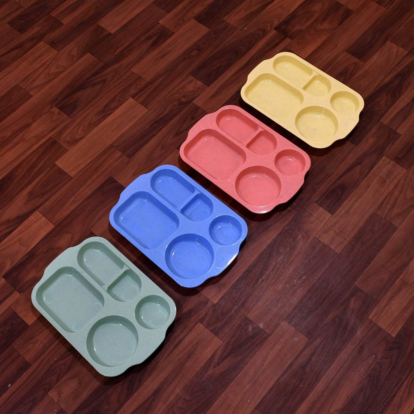 Divided Plates, 5 Compartments 32 CM Split Plates, Shatterproof Separating Plates For Kids And Adults, Microwave and Dishwasher Tableware Set, Multi-Colour, Modern (4 Pc Set) - infinityexculsivestore.com