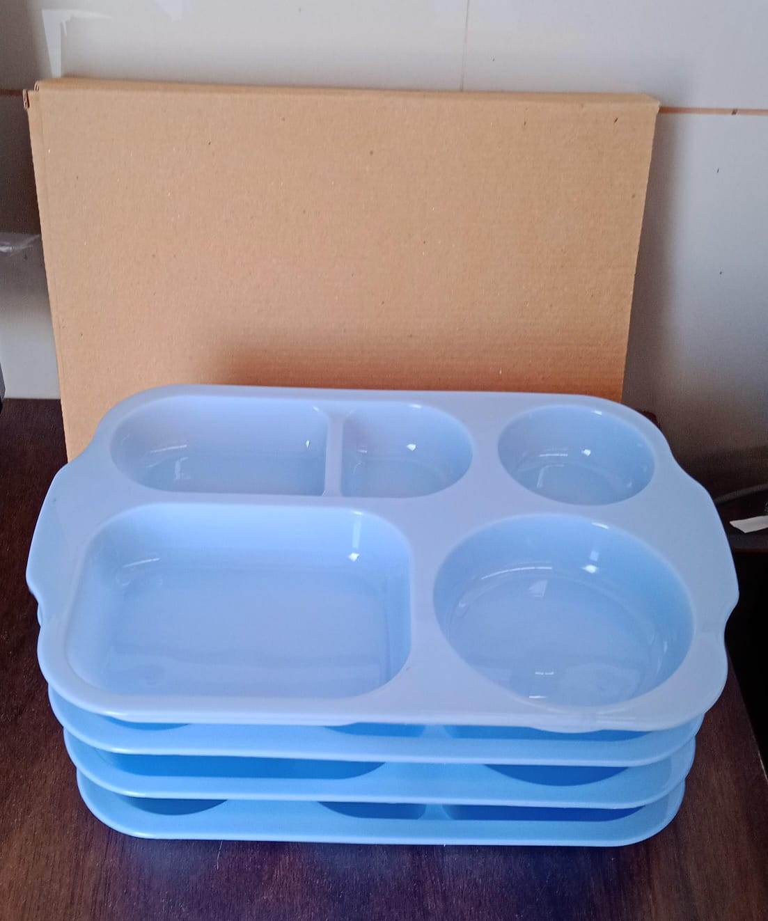 Divided Plates, 5 Compartments 32 CM Split Plates, Shatterproof Separating Plates For Kids And Adults, Microwave and Dishwasher Tableware Set, Multi-Colour, Modern (4 Pc Set) - infinityexculsivestore.com