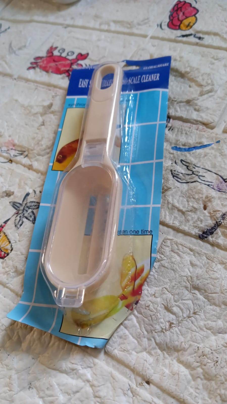 Effortless Fish Cleaning: Scraper, Grater & Brush in One (1 Pc) - infinityexculsivestore.com