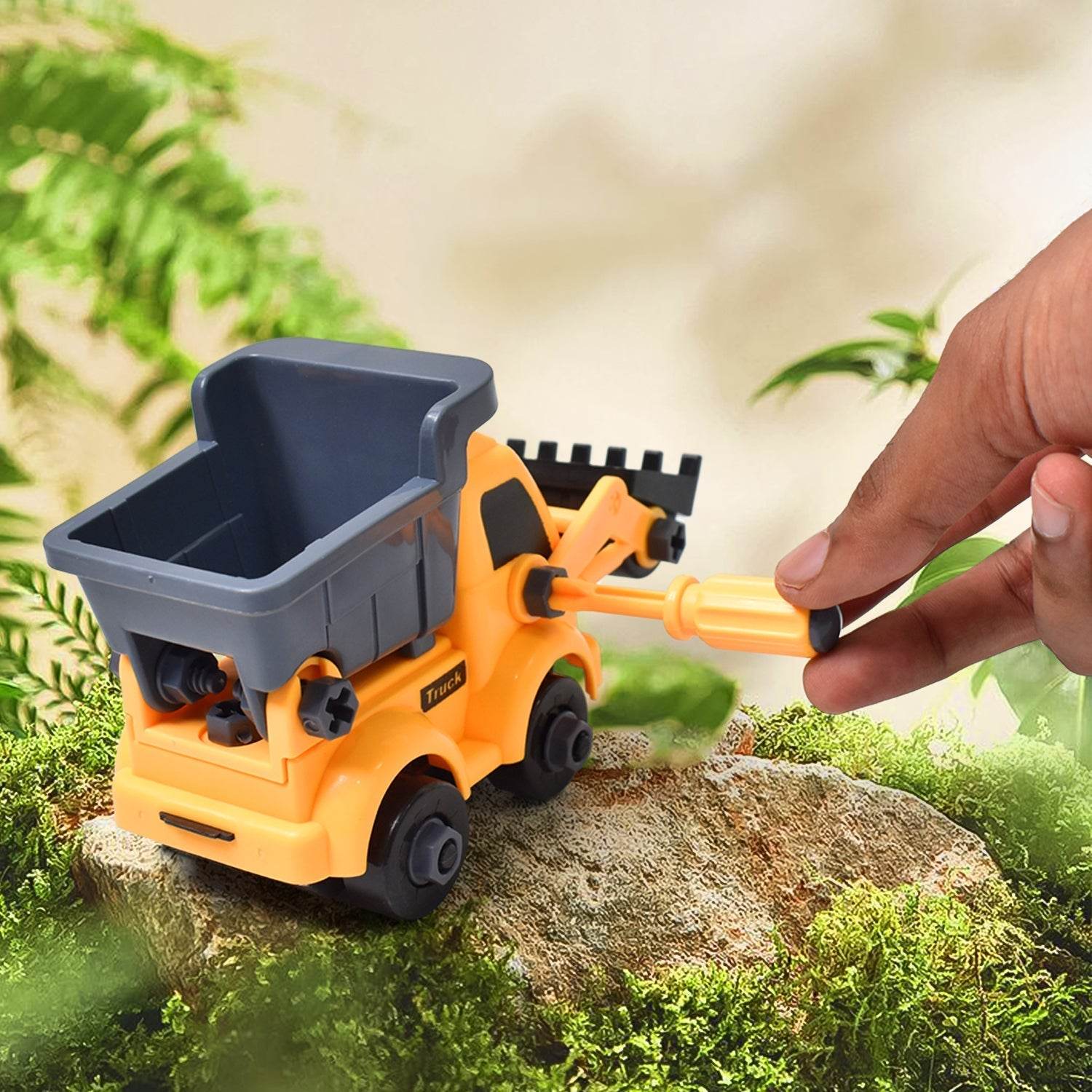 Engineering vehicles Nut Assembly Vehicle Toy, DIY Nut Assembly Vehicle Model Toy Highly Simulation Children Kids Car Model Toy Set (2 Pc Set) - infinityexculsivestore.com