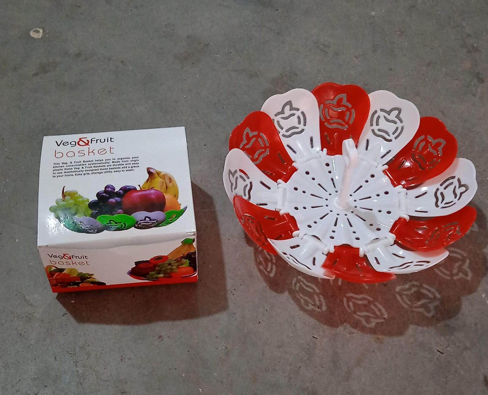 Folding Fruit Basket | Foldable Basket | Fruit Bucket |Basket with Hanging Stand | Fruit and Vegetables Basket | Foldable Lotus Shape Basket Tray for Multi-use (1 Pc) - infinityexculsivestore.com