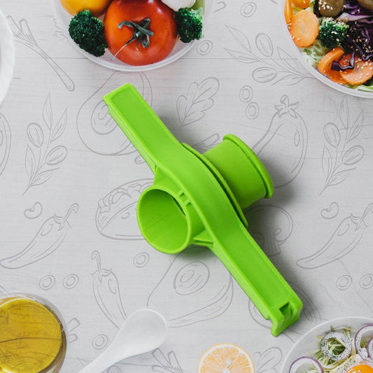 Food Storage Sealing Clip Solid Color Seal Pour Bag Clip Snack Bag Clip Food Bag Sealing Clip Sealing Clamp with Cap Kitchen Chip Bag Clips (1 Pc) - infinityexculsivestore.com