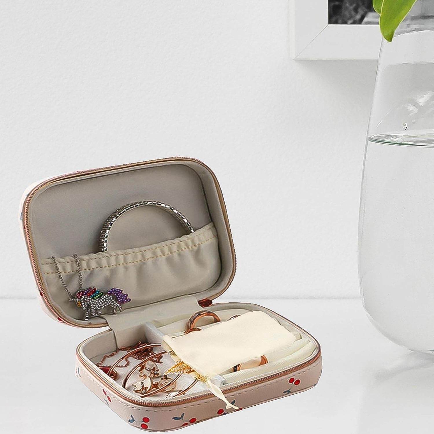 Jewelry Travel Organizer Case (1 Pc / Mix Design) - infinityexculsivestore.com