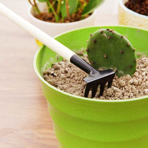 Kid's Garden Tools Set of 3 Pieces (Trowel, Shovel, Rake) - infinityexculsivestore.com