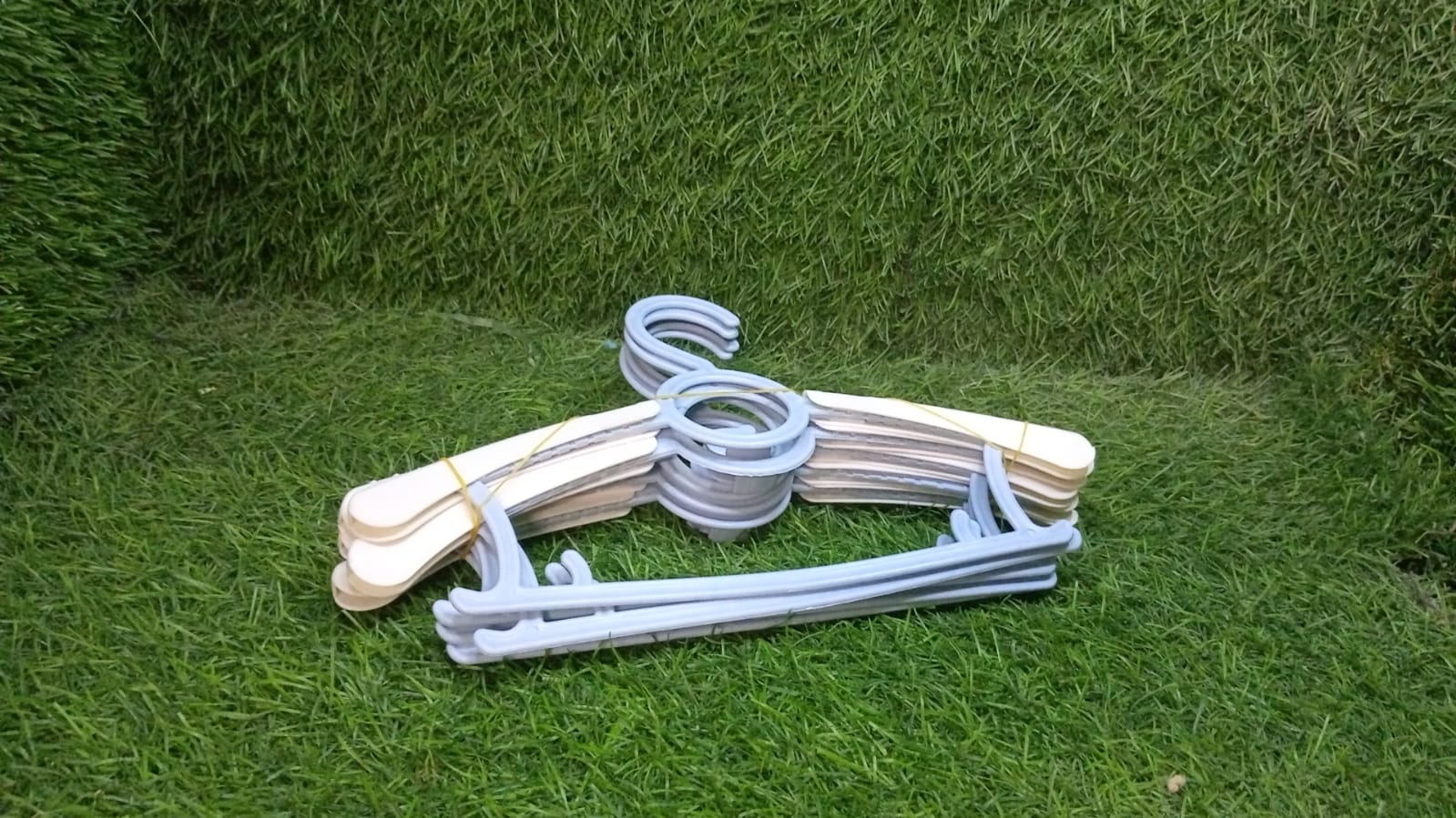 Large Dress Hanger Plastic Adjustable Child, Plastic Hangers Space Saving Lightweight Hangers, for Clothes, Coat, Shirt, Closet Cloth Hangers Ideal (5pc) - infinityexculsivestore.com