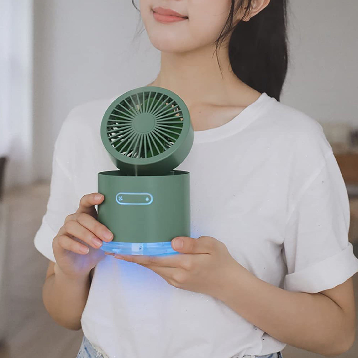 Mini Desktop Cooling Fan with Humidifier Spray - infinityexculsivestore.com