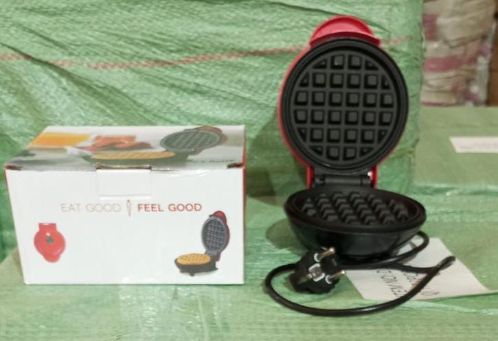 Mini Waffle Maker Machine Waffle Iron Home Appliances Kitchen Gift Easy To Clean, On - Stick Surfaces, Perfect Breakfast, Dessert, Sandwich, Cakes, Other Snacks Machine - infinityexculsivestore.com