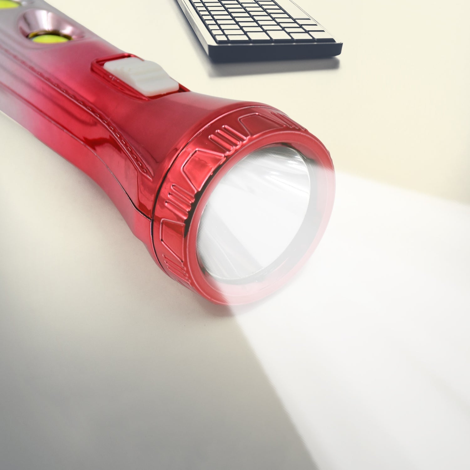 Multi Functional 3 LED Torchlight / Flashlight (1 Pc) - infinityexculsivestore.com