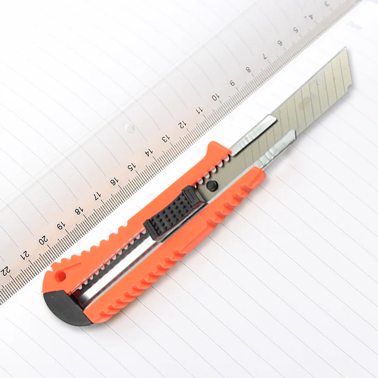 Multi - Use Iron Cutter, Cutting Blade and Precision Knife Blade, Utility Knife - Heavy Duty Industrial Cutter Knife (18mm) - infinityexculsivestore.com