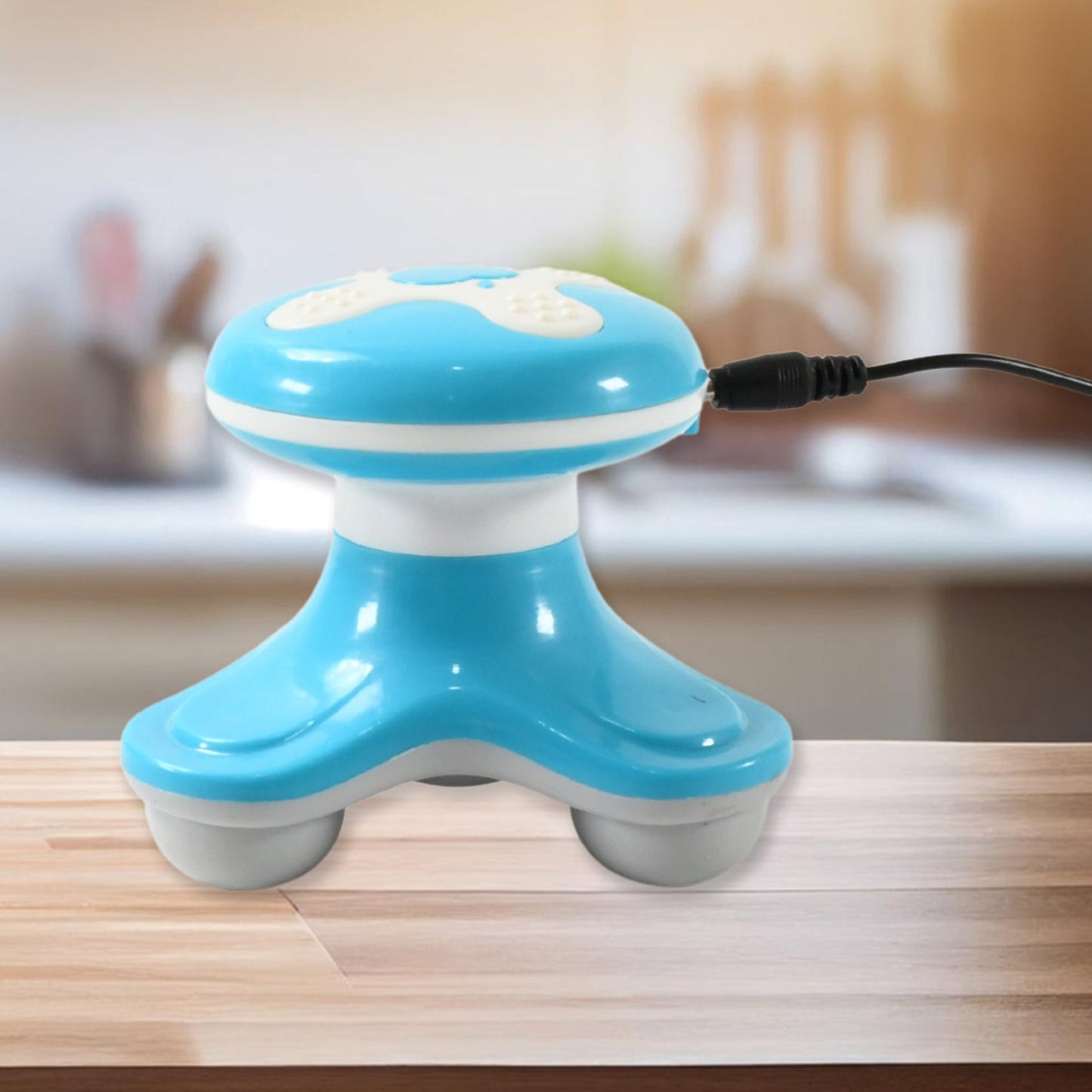 Multifunctional Mini Massager, Triangle Electric USB Massager, Automatic Switch, Relieve Fatigue, As a Gift (1 Pc / Battery Not Included) - infinityexculsivestore.com