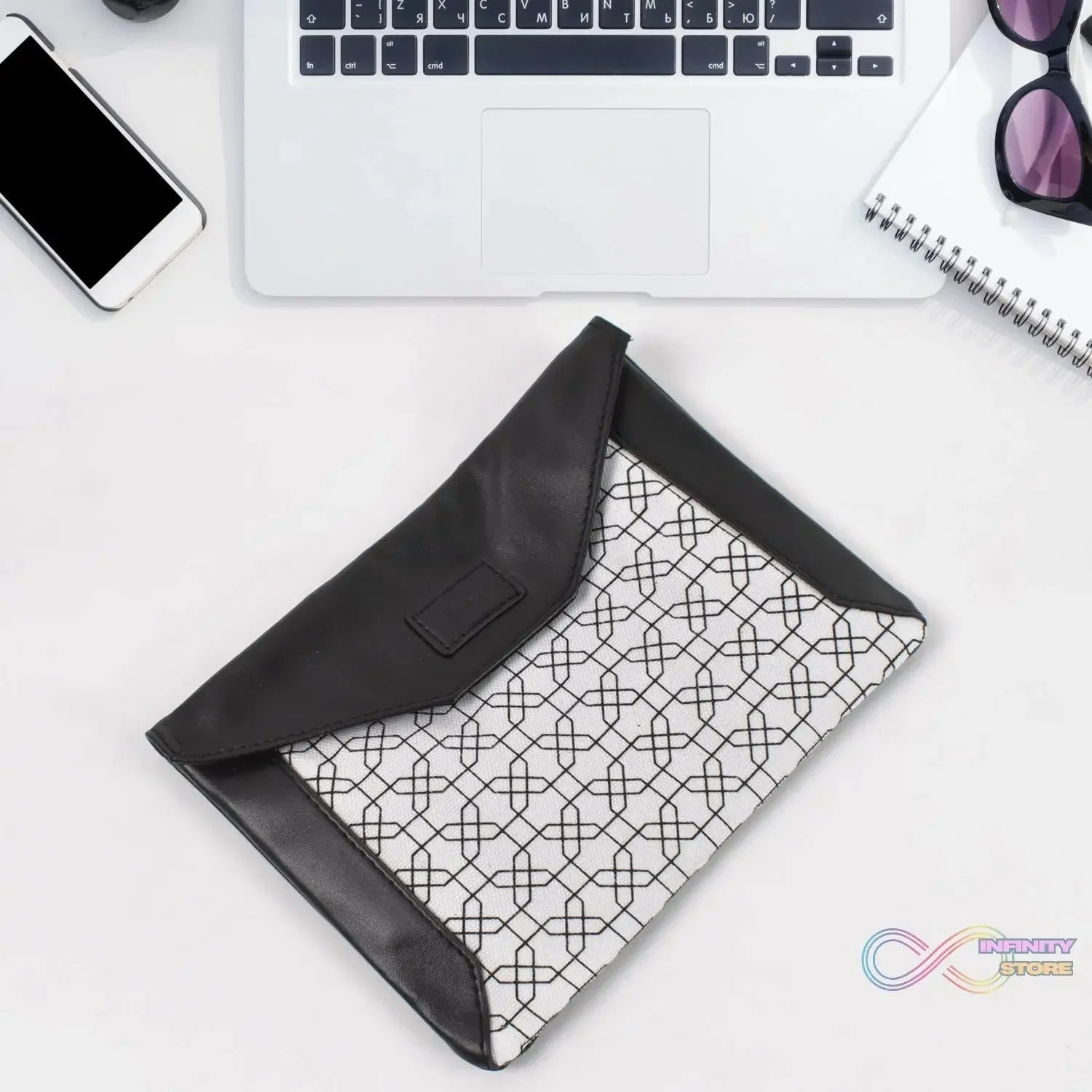 Multipurpose Pouch With Magnetic Lock(1 Pc / 19×14 Cm) - infinityexculsivestore.com