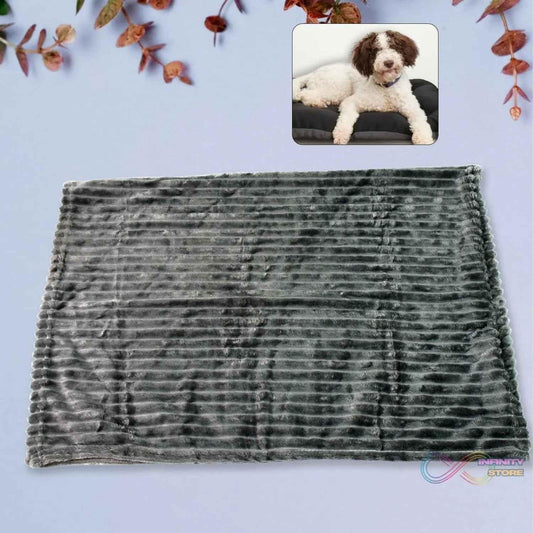 Pet Soft Cat Dog Blanket / Towel (110×70 Cm / 1 Pc / Mix Color & Design) - infinityexculsivestore.com