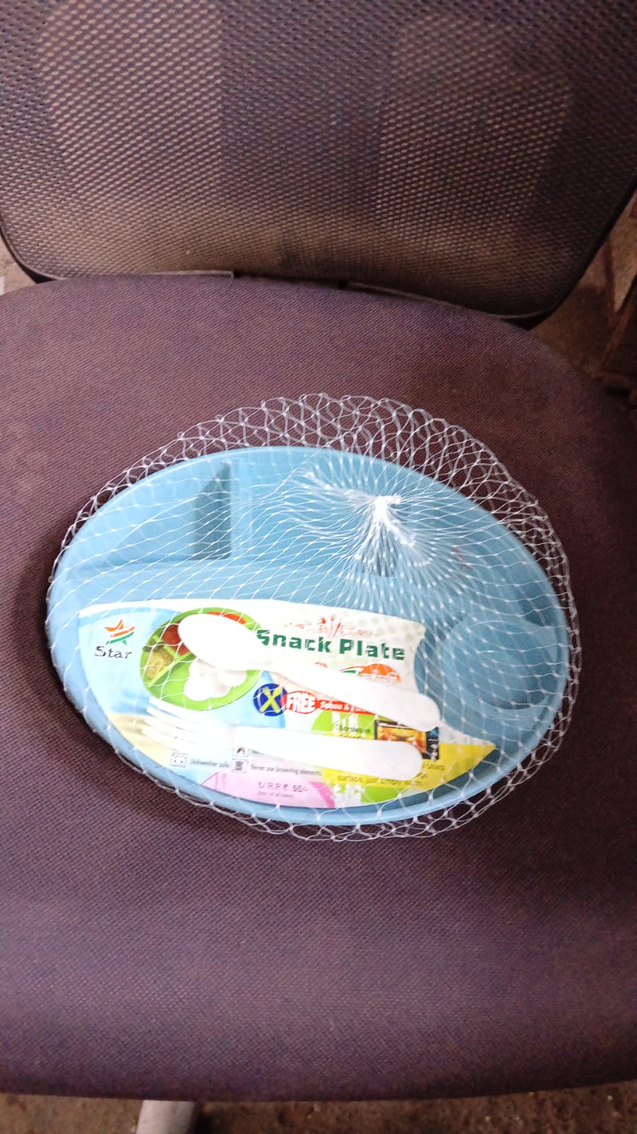 Plastic Food Plates / Biodegradable 5 Compartment Plate With Spoon for Food Snacks / Nuts / Desserts Plates for Kids, Reusable Plates for Outdoor, Camping, BPA - free (1 Pc) - infinityexculsivestore.com