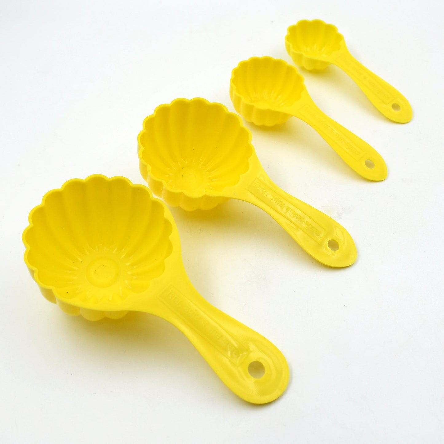 Plastic Kitchen Tool Mould / Ladoo Mould Spoon Ladoo Making Spoon Set for Kitchen Multipurpose, Plastic Ladoo Mold For Making Different Variety of Ladoo (4 Pcs Set) - infinityexculsivestore.com
