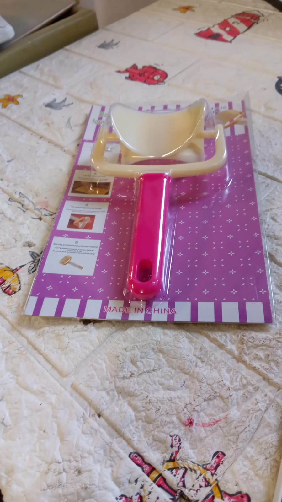 Plastic Round Roll Forming Cutter Cake Ball Tongs and Molds, Puri Cutter, Roller Machine for Baking Tools (1 Pc Mix Color) - infinityexculsivestore.com