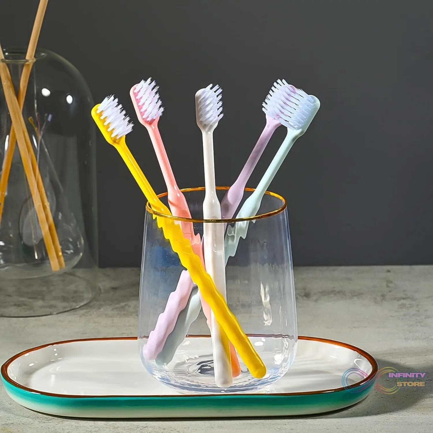 Plastic Toothbrush With Plastic Round Box (20 pcs Set) - infinityexculsivestore.com