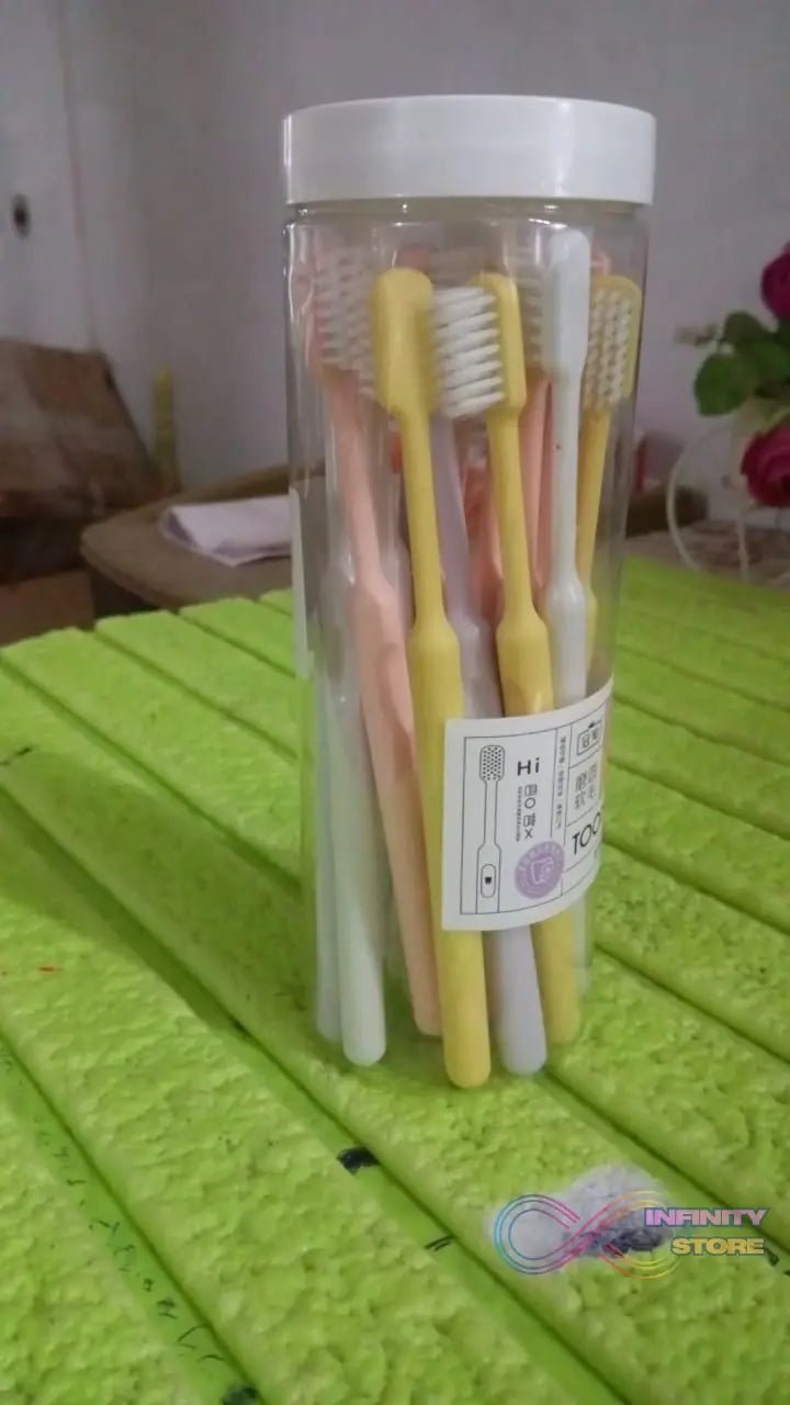 Plastic Toothbrush With Plastic Round Box (20 pcs Set) - infinityexculsivestore.com