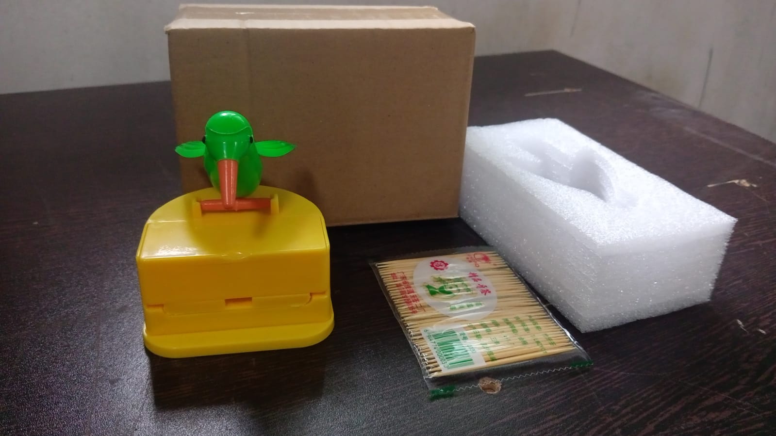 Portable Automatic Bird Toothpick Storage Box - infinityexculsivestore.com