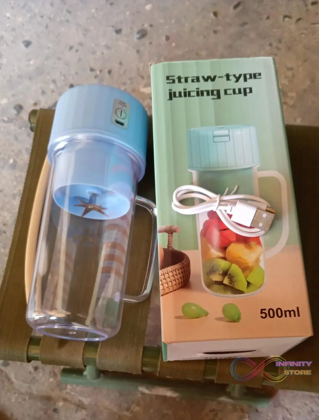 Portable Electric Juicer With Handle & Straw, USB Rechargeable 6 Stainless Steel Blades (500 ML) - infinityexculsivestore.com
