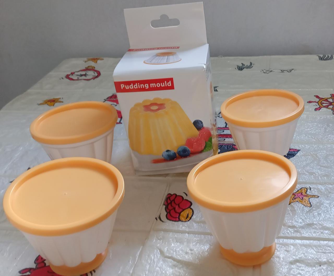 Pudding Molds, Custard Mold, Mold for Jelly Ice creams, Set of 4 Cups with Lid - infinityexculsivestore.com
