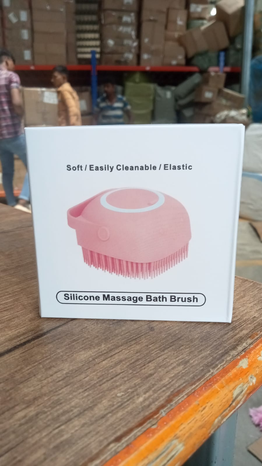SILICONE MASSAGE BATH BODY BRUSH WITH SHAMPOO DISPENSER - infinityexculsivestore.com
