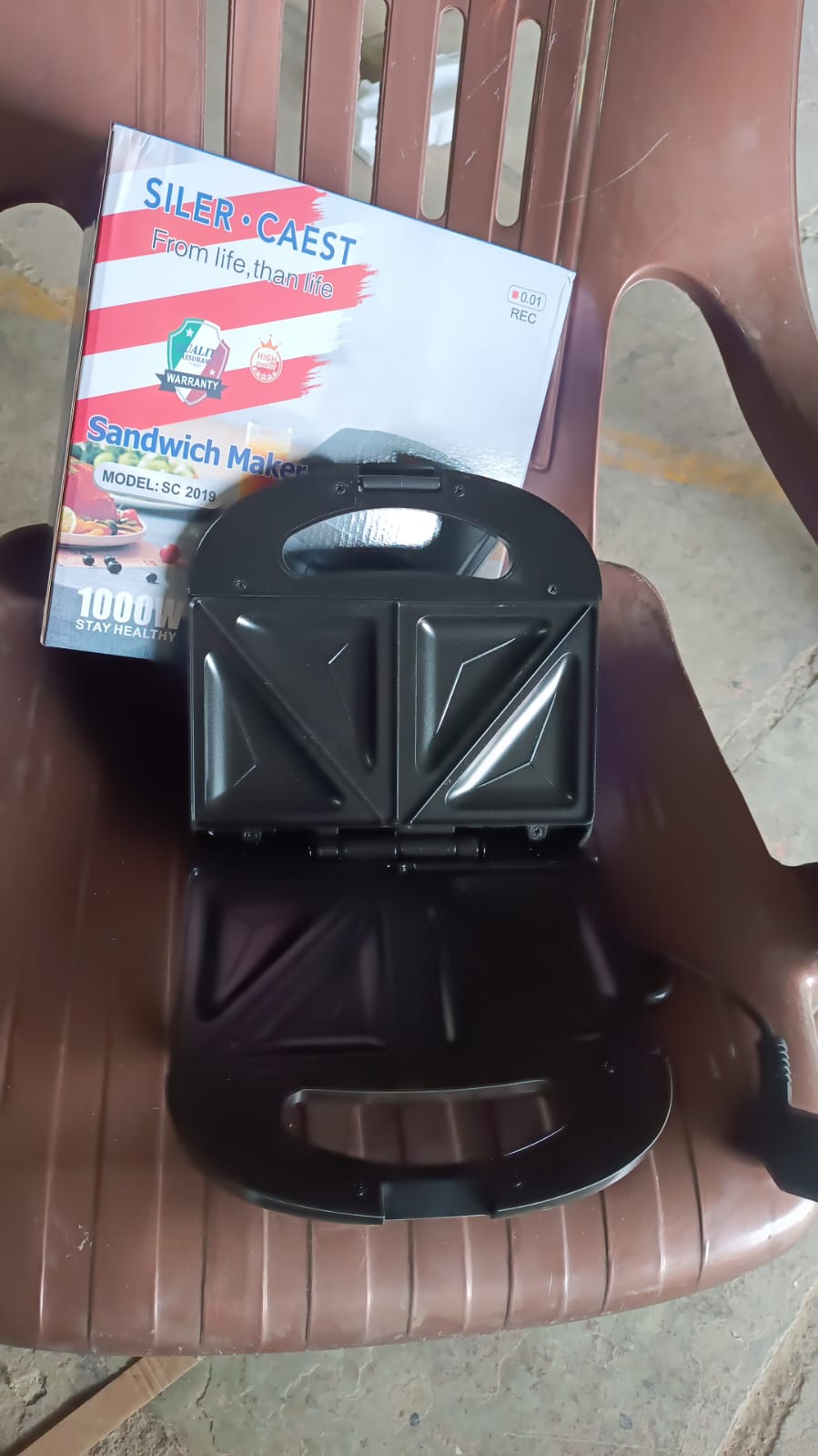 Sandwich Maker Makes Sandwich Non-Stick Plates| Easy to Use with Indicator Lights Sandwich toaster - infinityexculsivestore.com