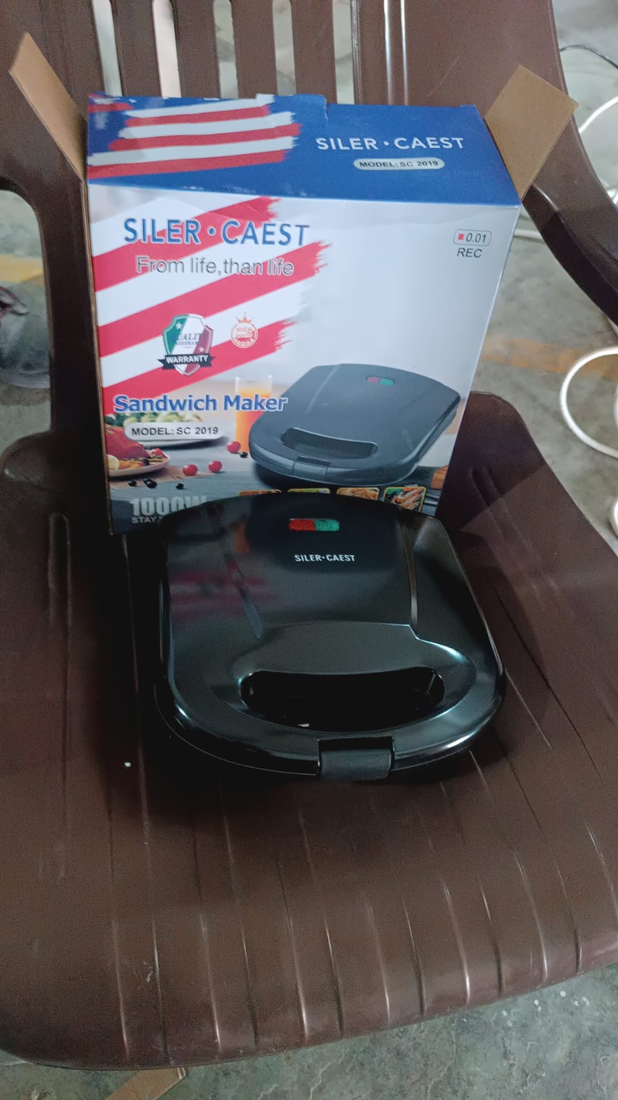 Sandwich Maker Makes Sandwich Non-Stick Plates| Easy to Use with Indicator Lights Sandwich toaster - infinityexculsivestore.com