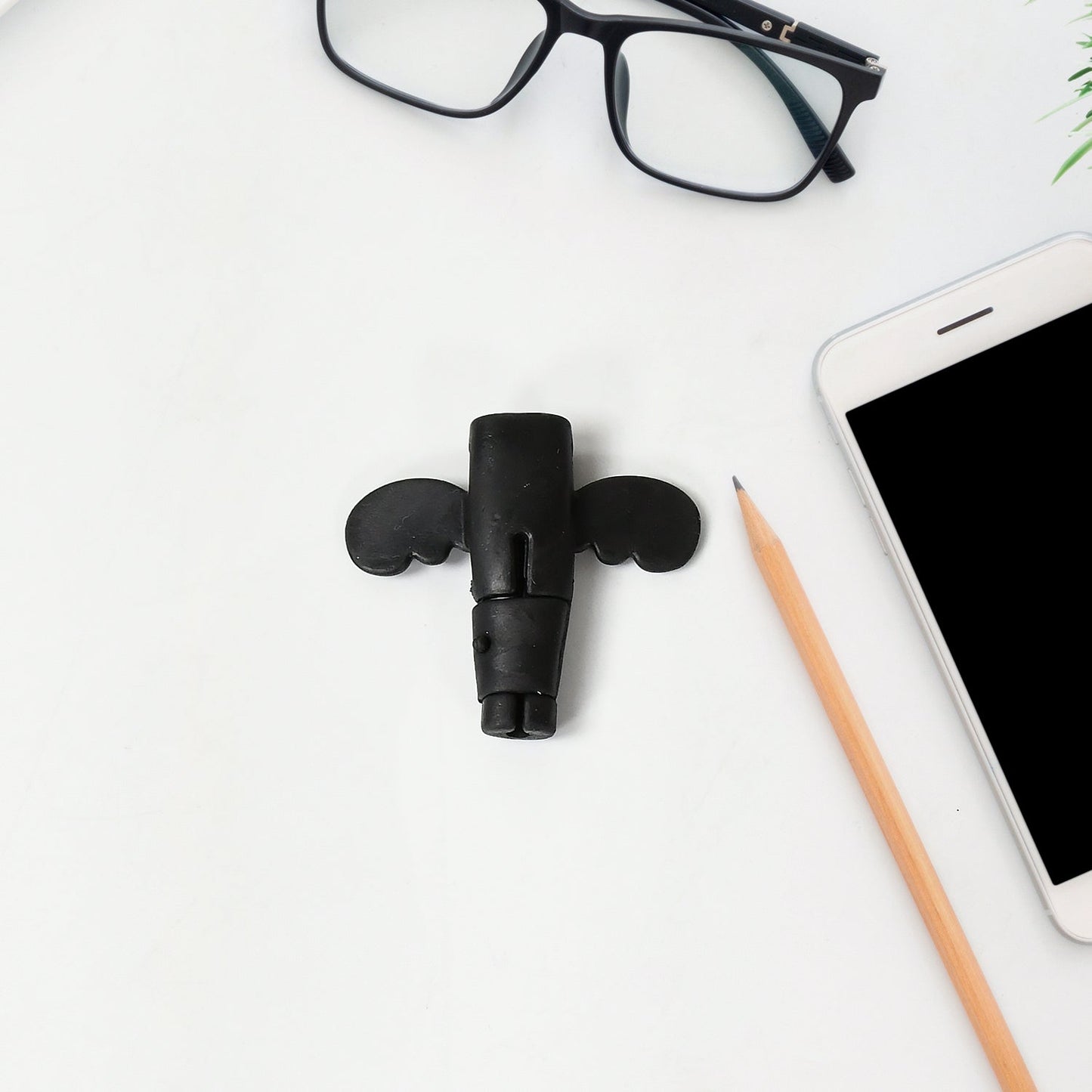 Silicone Data Cable Protector, Angel Data Cable Protective Cover, 2 in 1 Mobile Phone Cord Cord Saver Storage Tool - infinityexculsivestore.com